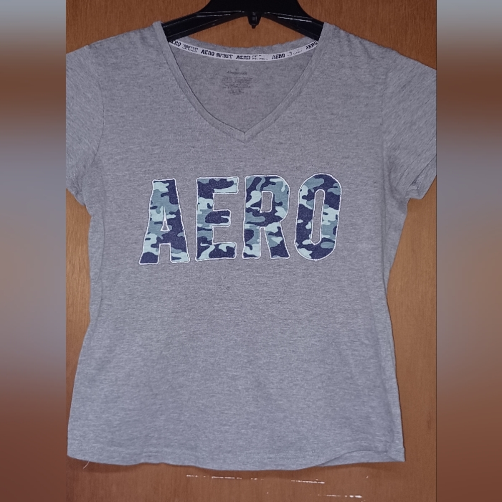 Aeropostale women's light gray, crewneck, t-shirt
